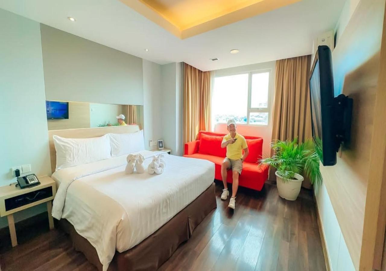 Atlantis Suite Near Delhi Airport 4* New Delhi